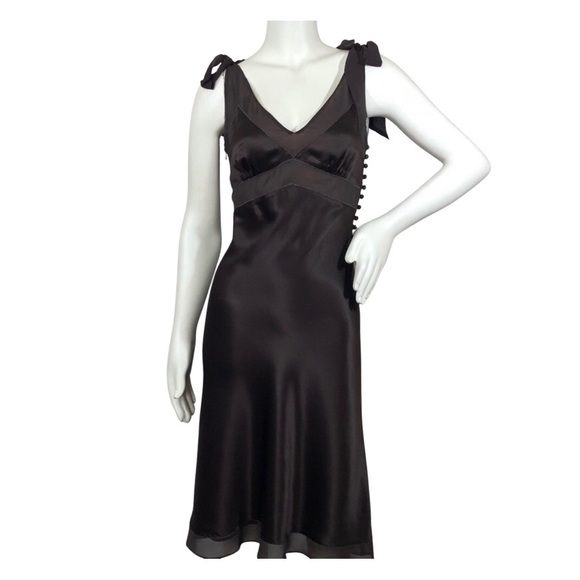 BCBGMaxAzria Dresses & Skirts - BCBG MAXAZRIA Sz 2 Silk Dress